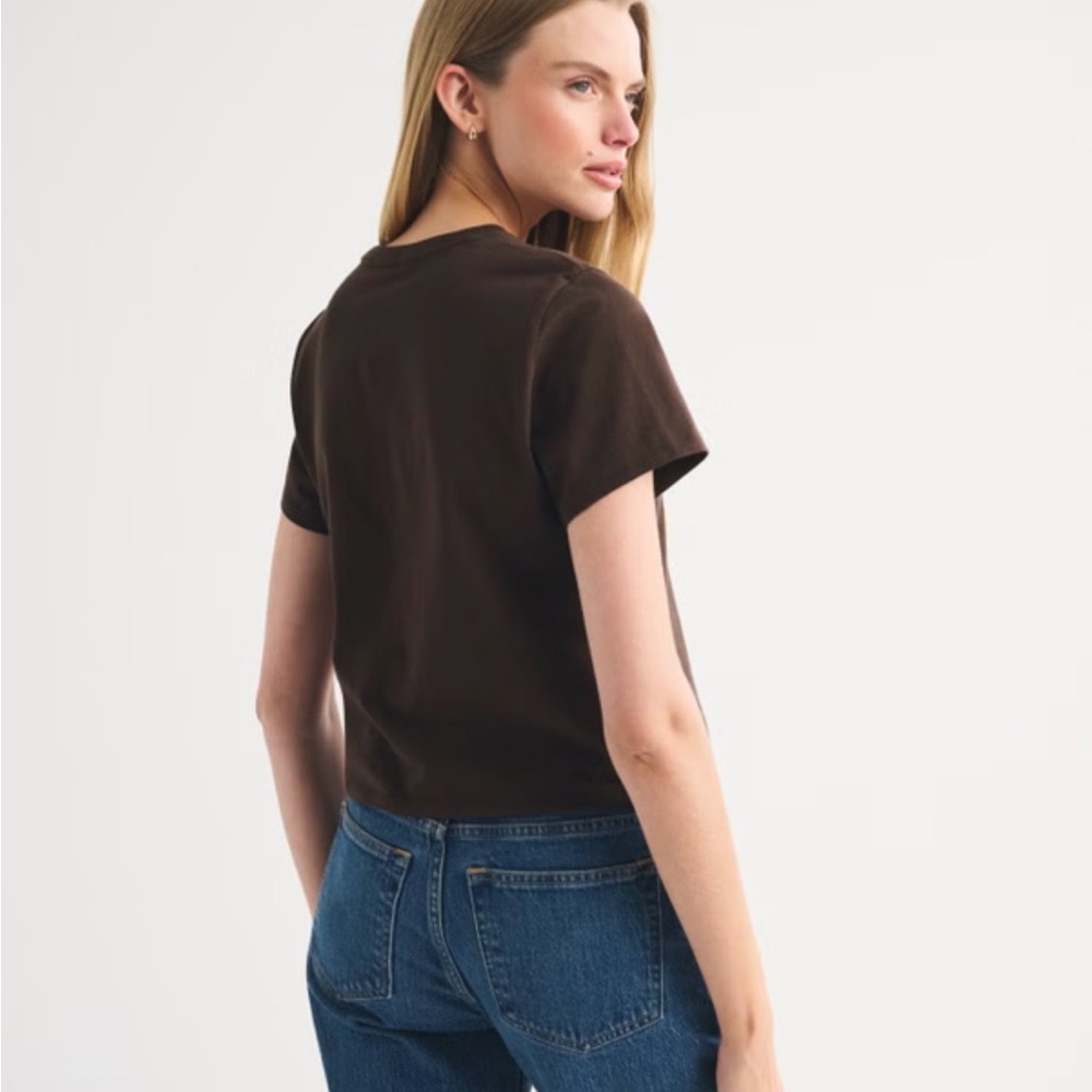 Abercrombie & Fitch Essential Polished Body-Skimming Tee - Picture 2 of 4